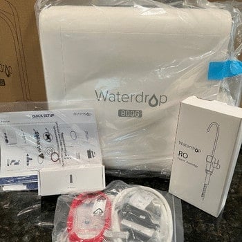 Un-boxing the Waterdrop RO filtration system