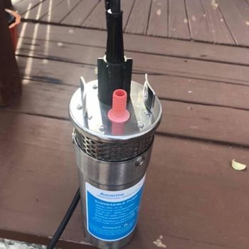 Submersible well pump