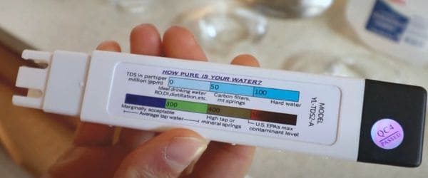 TDS measuring guide for quick readings.