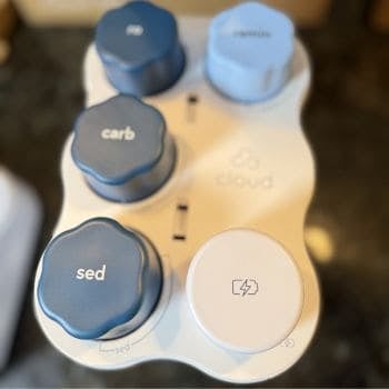 Cloud RO filter cartridges showing sediment, carbon block, remineralization, and battery pack with color-coded twist-lock design